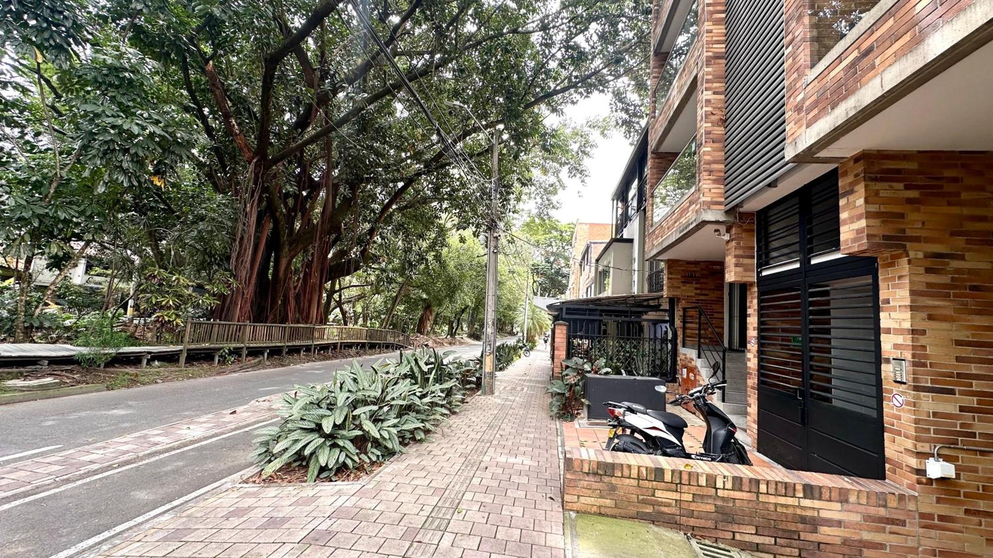 Apto Moderno En Laureles Медельин Экстерьер фото