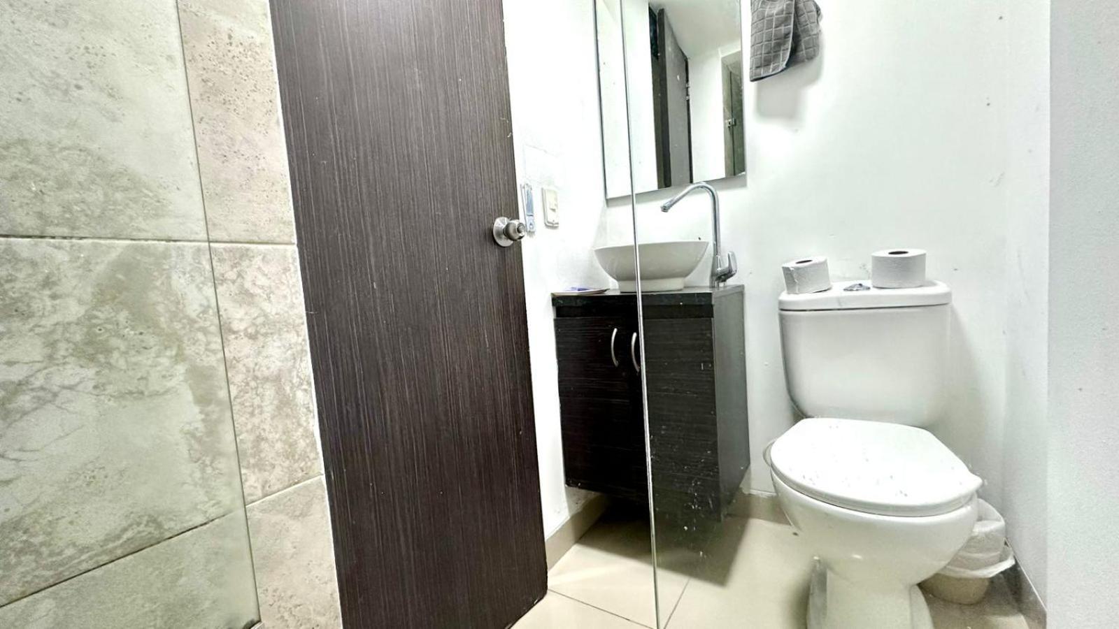 Apto Moderno En Laureles Медельин Экстерьер фото